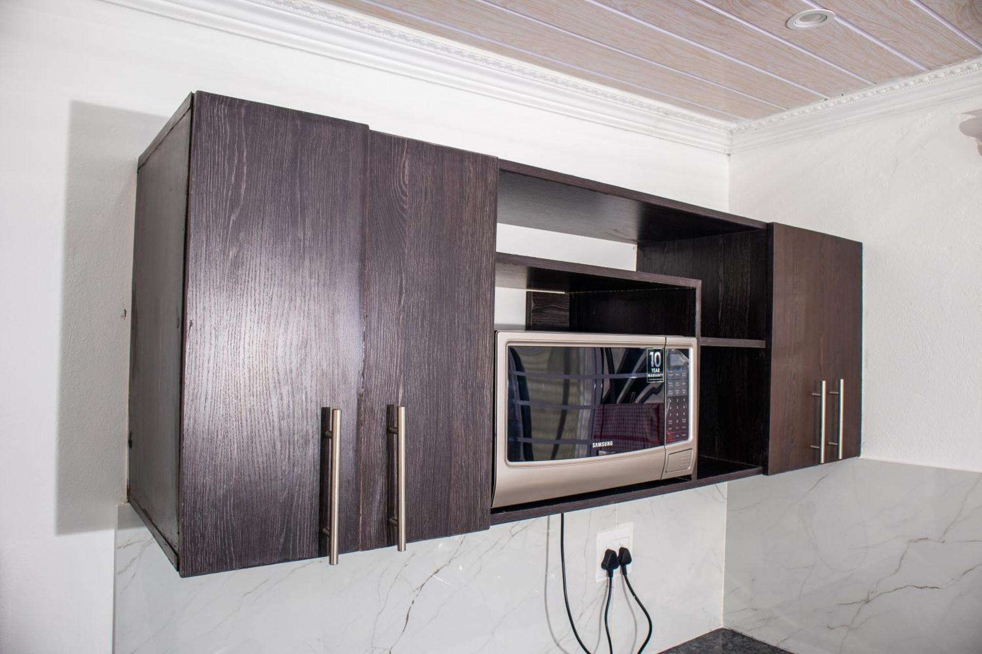 One Bedroom A2 Apartment *